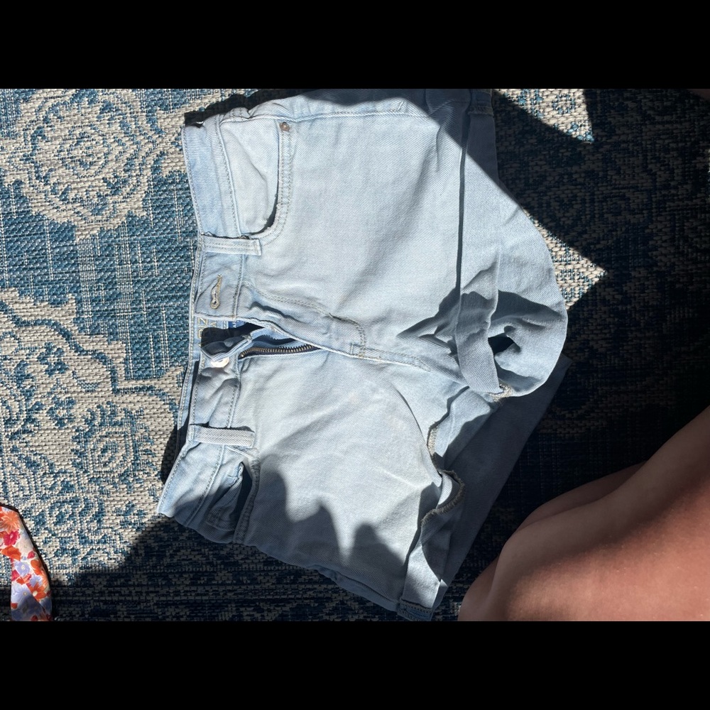 size 9 arizona shorts